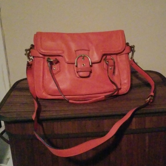 Coach bag with cross body strap - Picture 2 of 4
